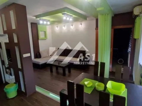 Stan in Nova Detelinara