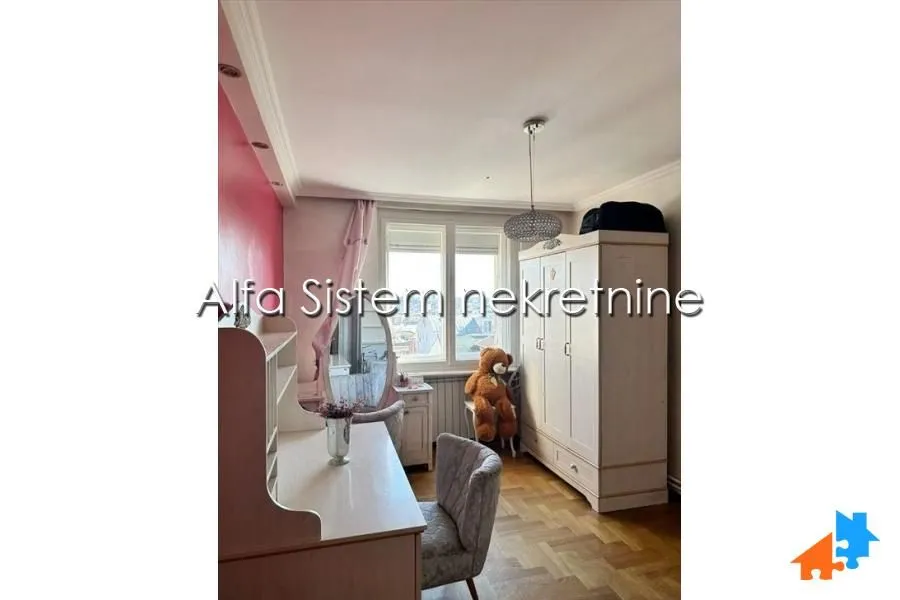 Rent, three bedroom apartment, 77m², Vračar Sve Podlokacije, Beograd