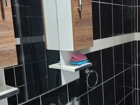 Izdavanje, jednosoban stan, 61m², Pobrežje, Podgorica - image 7