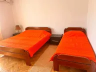 Rent, house, 170m², Stari Aerodrom, Podgorica - image 13