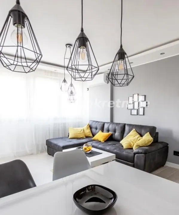 Izdavanje, jednosoban stan, 42m², Liman 2, Novi Sad Sve Podlokacije