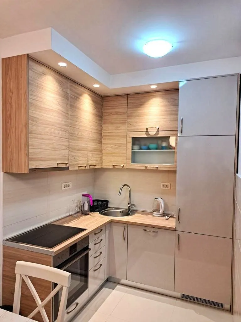 Izdavanje, jednosoban stan, 48m², Blok 6, Podgorica