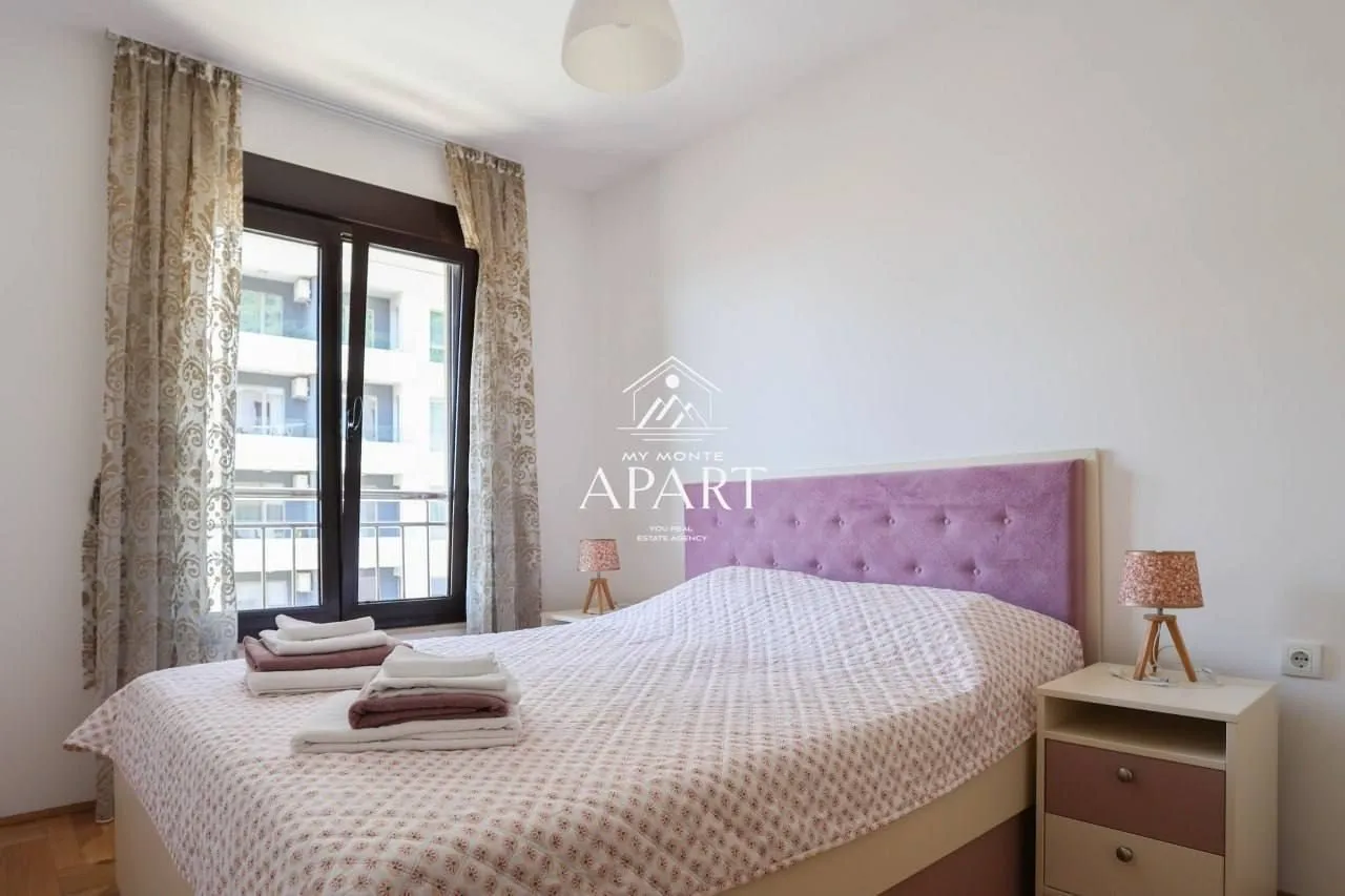 Rent, one bedroom apartment, 47m², Bečići, Budva