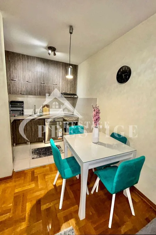 Izdavanje, jednosoban stan, 43m², Stari Aerodrom, Podgorica