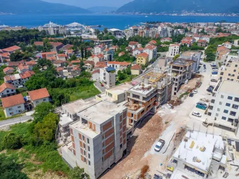 Prodaja, stan, 5502m², Tivat, Crna Gora - image 4
