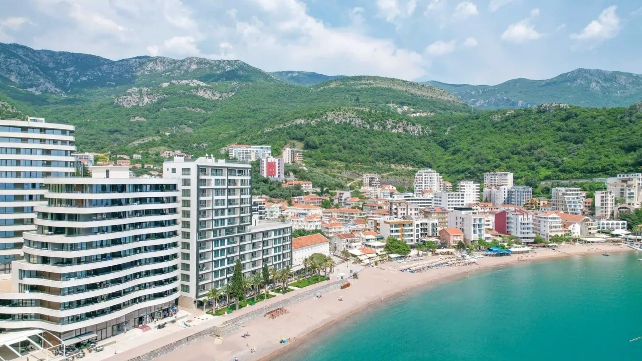 Prodaja, dvosoban stan, 114m², Rafailovići, Budva