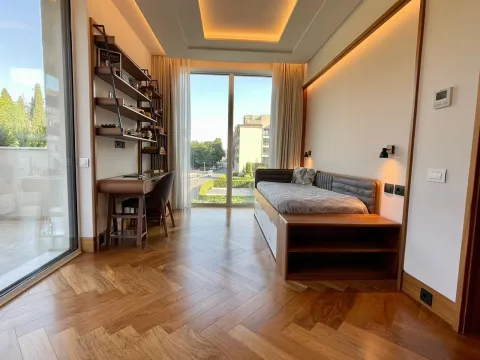 Izdavanje, dvosoban stan, 146m², Centar, Tivat - image 13