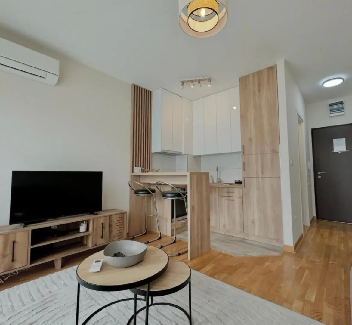 Izdavanje, stan, 30m², Zagorič, Podgorica