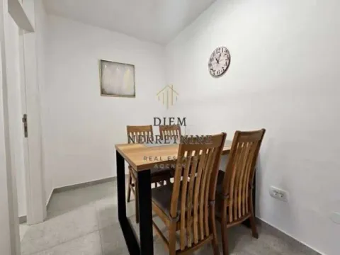 Izdavanje, jednosoban stan, 50m², Centar, Bar - image 2