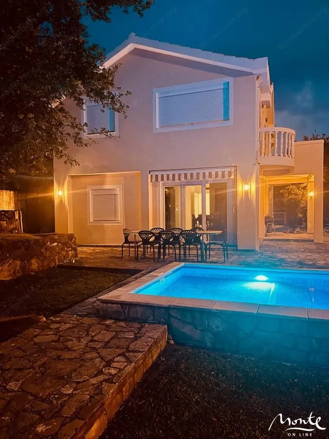 Sale, house, 270m², Kotor, Crna Gora