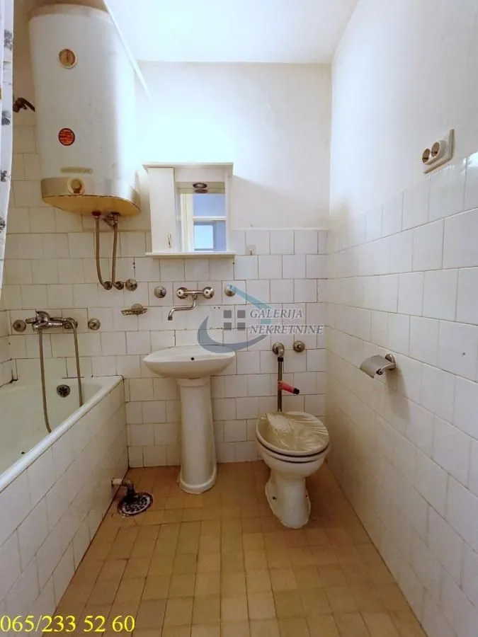 Prodaja, jednosoban stan, 34m², Šumice, Beograd
