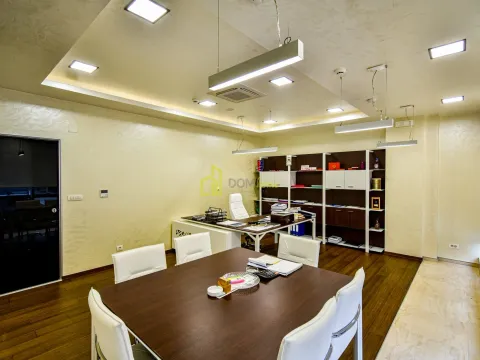 Izdavanje, poslovni prostor, 75m², Centar, Podgorica - image 13