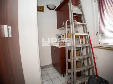 Izdavanje, četvorosoban stan, 115m², Voždovac Sve Podlokacije, Beograd - image 15