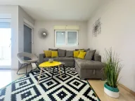 Izdavanje, jednosoban stan, 56m², City Kvart, Podgorica - image 1