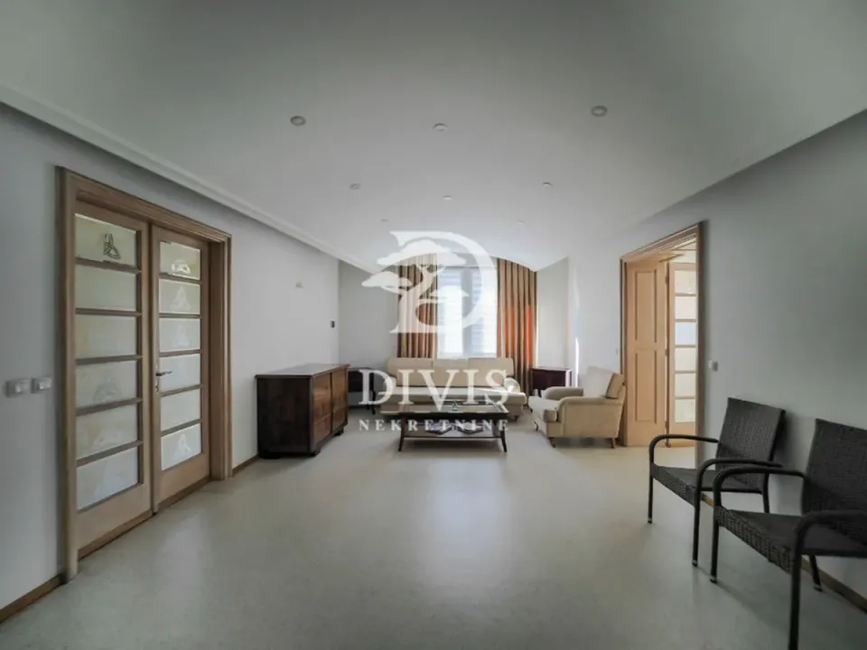 Rent, office space, 140m², Vračar Hram, Vračar Sve Podlokacije