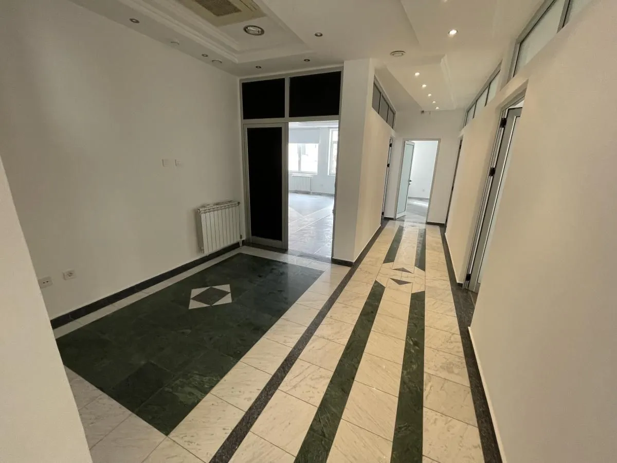 Rent, office space, 245m², Bulevar Oslobodjenja, Novi Sad Sve Podlokacije