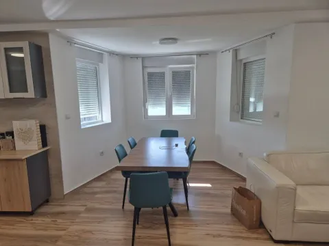 Rent, house, 170m², Zagorič, Podgorica - image 7