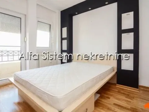Izdavanje, četvorosoban stan, 140m², Đeram Pijaca, Beograd - image 8