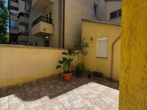 Sale, two bedroom apartment, 60m², Voždovac Sve Podlokacije, Beograd - image 10