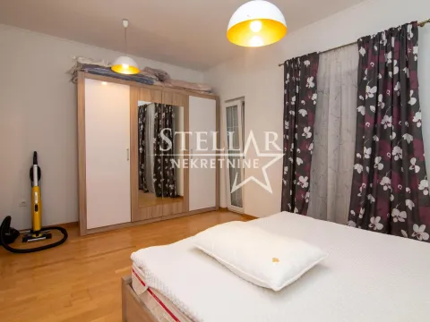 Izdavanje, kuća, 170m², Jastreb, Danilovgrad - image 22