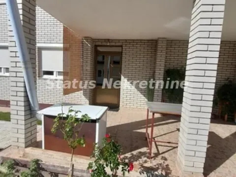 Prodaja, četvorosoban stan, 160m², Lipov gaj, Novi Sad Sve Podlokacije - image 13