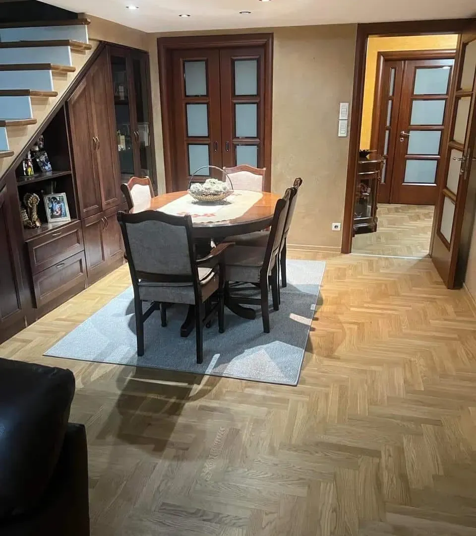 Izdavanje, trosoban stan, 130m², Preko Morače, Podgorica