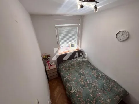 Prodaja, četvorosoban stan, 48m², Adamovićevo Naselje, Novi Sad Sve Podlokacije - image 3