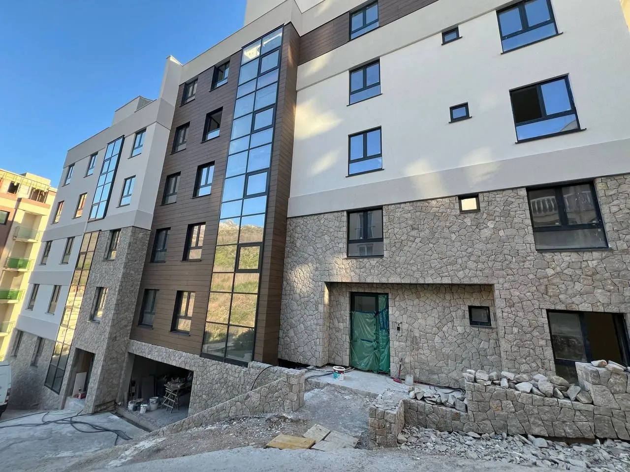 Sale, one bedroom apartment, 45m², Bečići, Budva