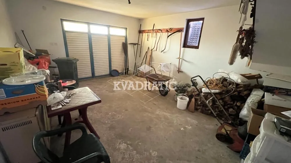Prodaja, kuća, 209m², Arnajevo, Barajevo