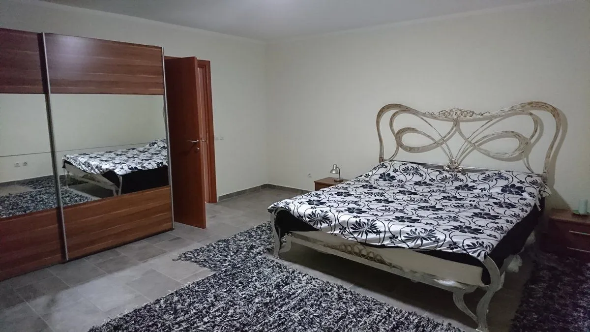 Sale, house, 330m², Utjeha, Bar