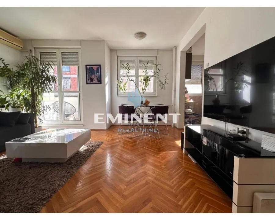 Izdavanje, dvosoban stan, 50m², Autokomanda, Voždovac Sve Podlokacije