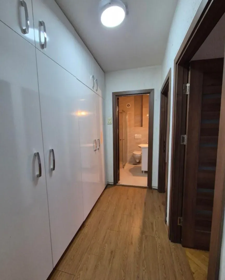 Izdavanje, dvosoban stan, 80m², Stara Varoš, Podgorica