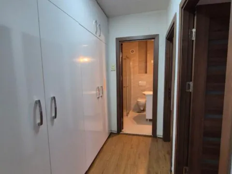 Izdavanje, dvosoban stan, 80m², Stara Varoš, Podgorica - image 7