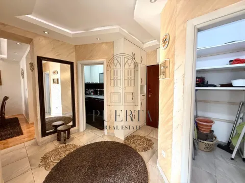 Rent, two bedroom apartment, 74m², Stara Varoš, Podgorica - image 15