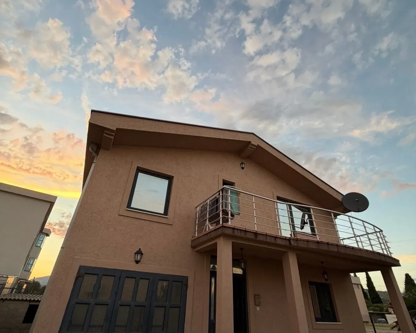 Rent, house, 170m², Gornja Gorica, Podgorica