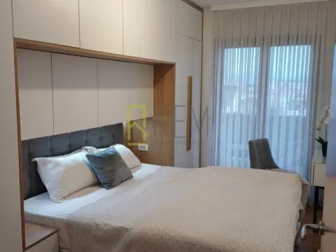 Prodaja, jednosoban stan, 50m², Stari Aerodrom, Podgorica - image 10