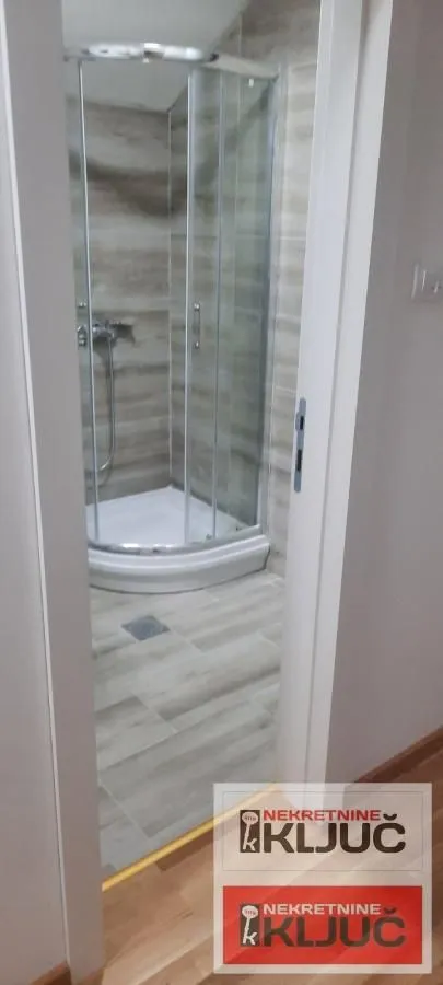 Prodaja, četvorosoban stan, 71m², Adice, Novi Sad Sve Podlokacije