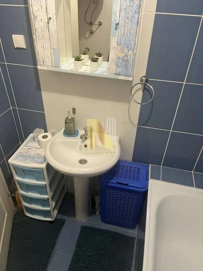 Izdavanje, jednosoban stan, 35m², Sajmište, Novi Sad