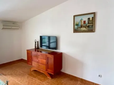 Rent, one bedroom apartment, 46m², Dobrota, Kotor - image 7