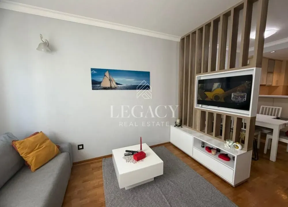 Rent, one bedroom apartment, 38m², Đeram Pijaca, Beograd