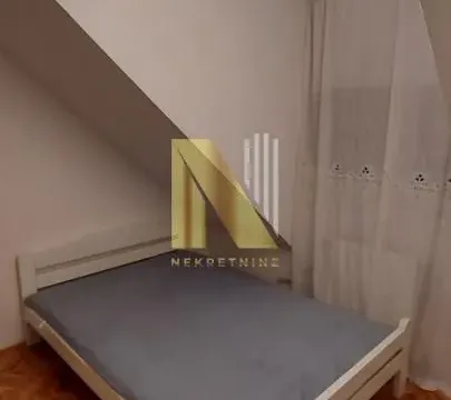 Izdavanje, dvosoban stan, 40m², Centar, Novi Sad - image 5