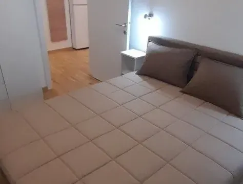 Izdavanje, jednosoban stan, 35m², Salajka, Novi Sad Sve Podlokacije - image 6