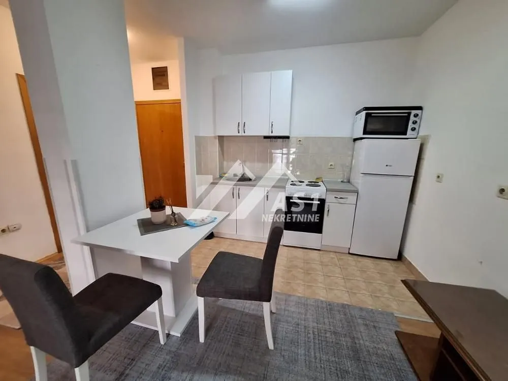 Izdavanje, jednosoban stan, 35m², Nova Detelinara, Novi Sad Sve Podlokacije