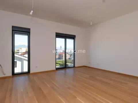 Sale, three bedroom apartment, 130m², Podgorica, Crna Gora - image 1
