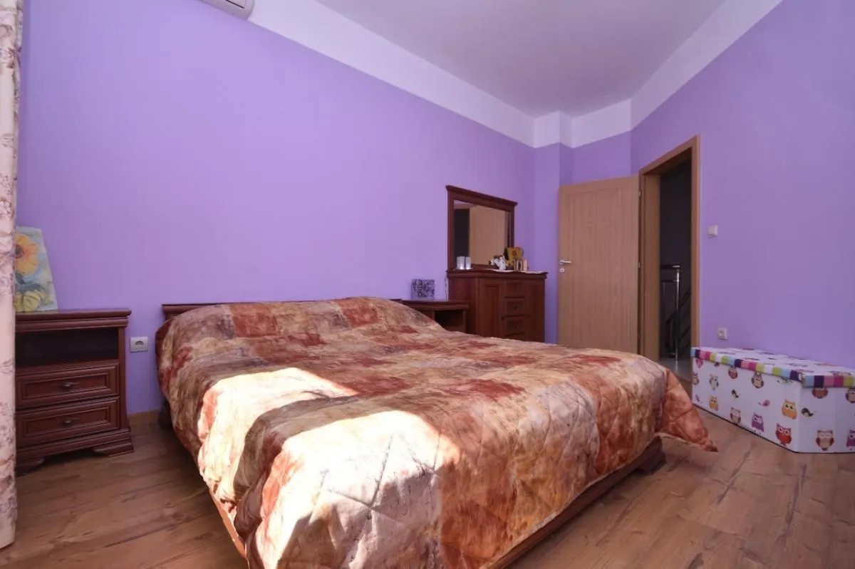 Prodaja, trosoban stan, 120m², Đenovići, Herceg Novi