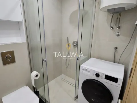 Izdavanje, dvosoban stan, 54m², City Kvart, Podgorica - image 8