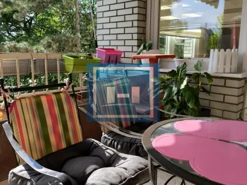 Prodaja, četvorosoban stan, 95m², Centar, Ćuprija - image 9