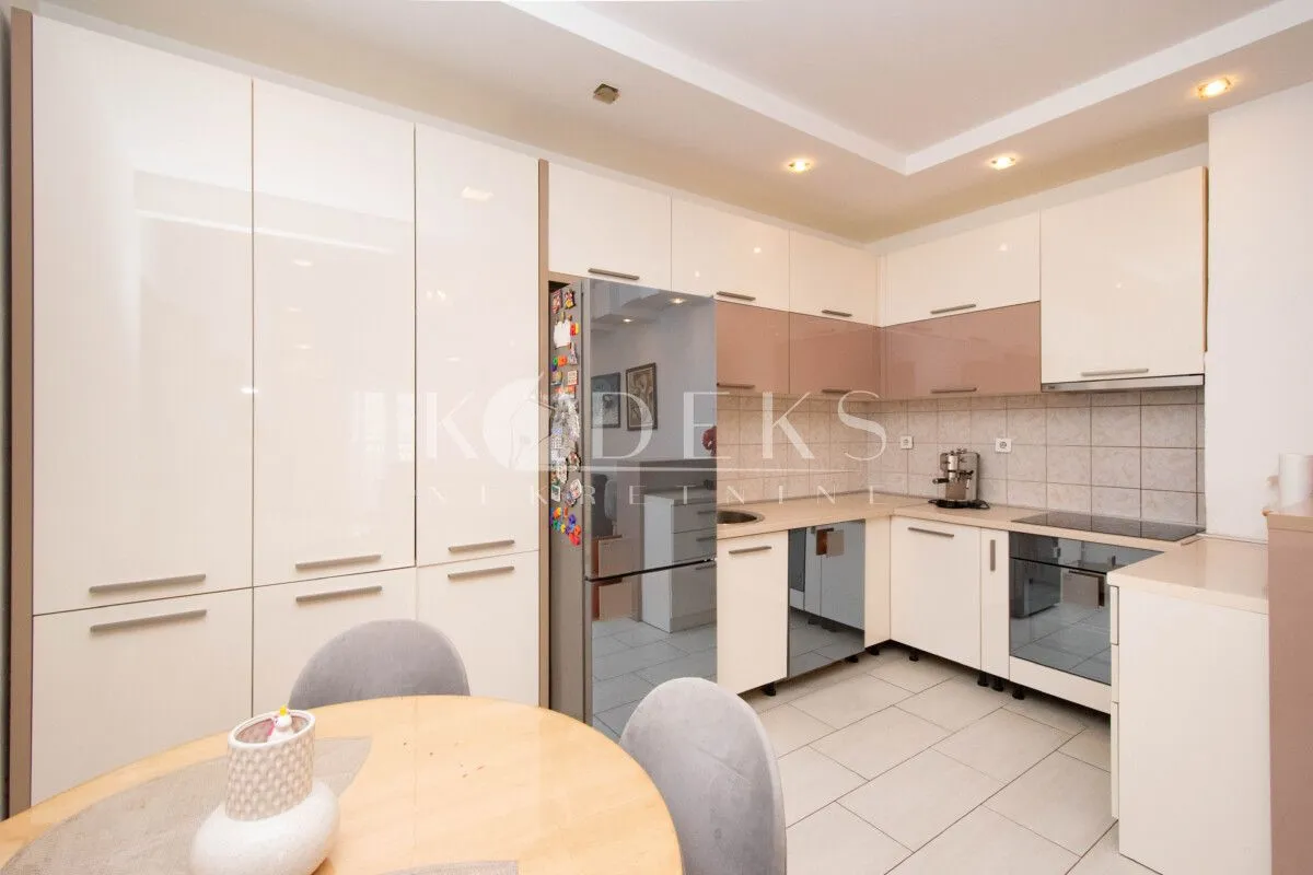 Rent, three bedroom apartment, 93m², City Kvart, Podgorica