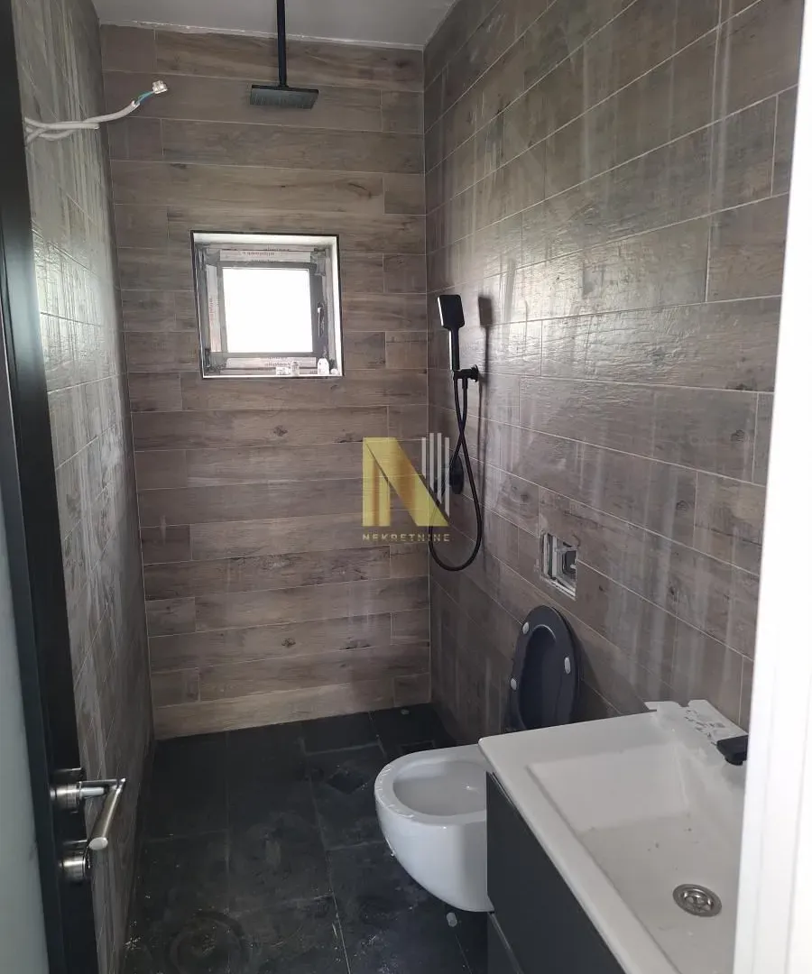 Prodaja, kuća, 132m², Sremska Kamenica, Petrovaradin