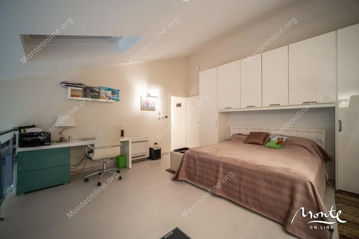 Sale, house, 484m², Stoliv, Kotor